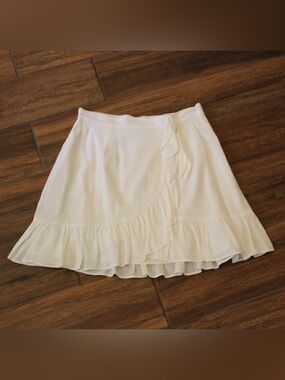 NWT Gianna Bini White Flowy Skirt | Size 2